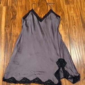 Elegant Black Lace Trim Chemise